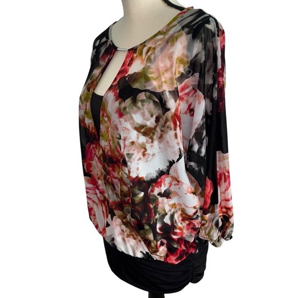 Jennifer Lopez Floral Keyhole Blouse - Black and Red size medium attached cami - Picture 2 of 16